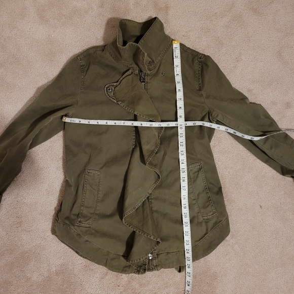 Classic Utility Jacket - Picture 7 of 9